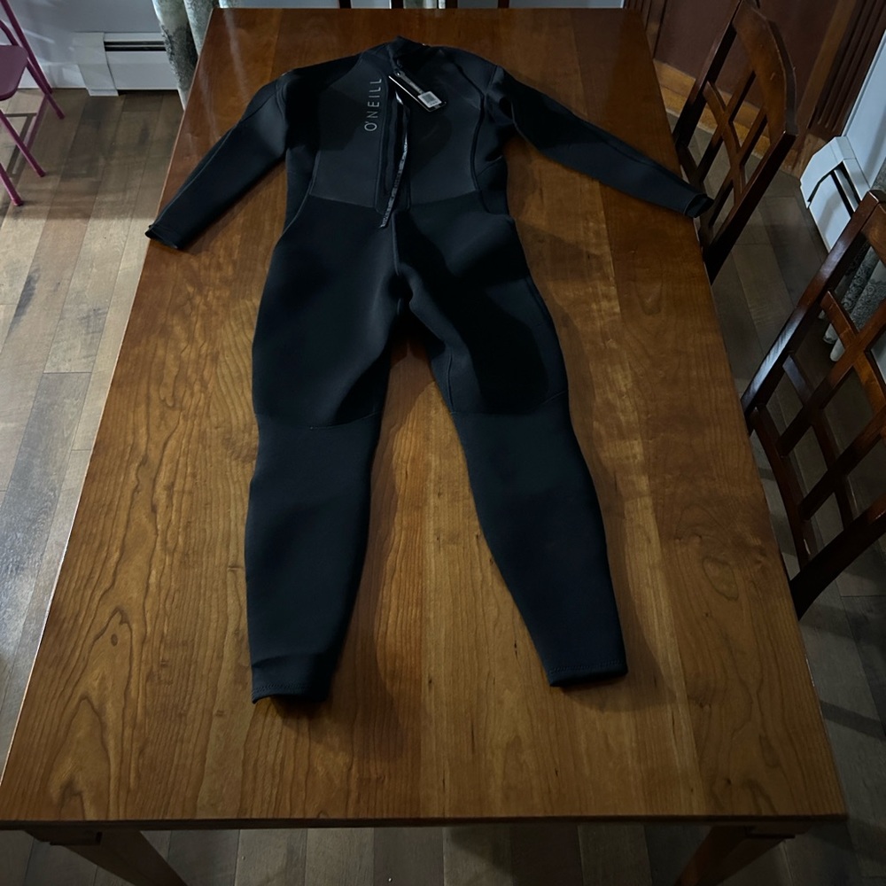 O'Neill Wetsuit - Picture 3 of 4